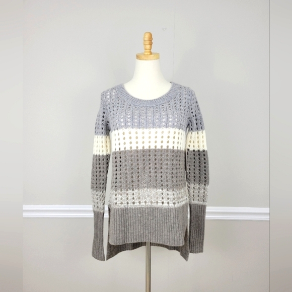 Neiman Marcus Heather Grey Crew Neck Knit Wool Cashmere Sweater - Picture 1 of 7